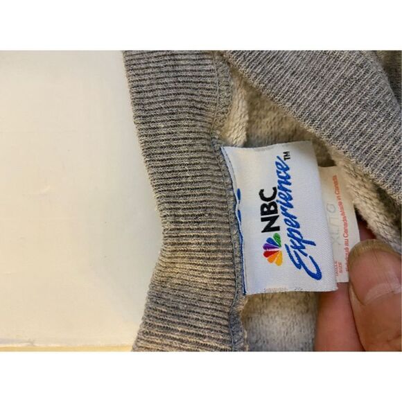 NBC Experience "Today" sweatshirt Xl gray Cotton Blend Rainbow Logo - Picture 5 of 8